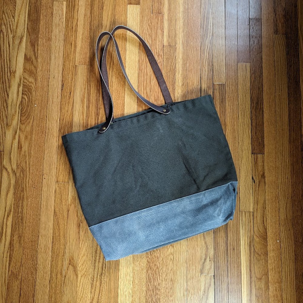 Line of Trade Canvas Totepack